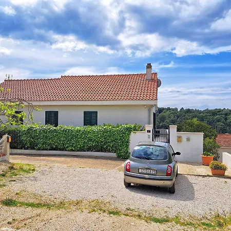 Oasis * Milna (Brac)
