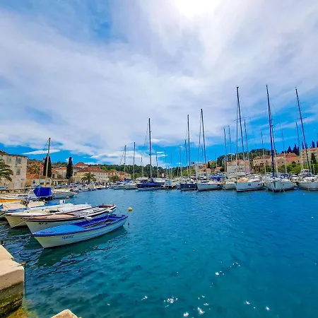 Oasis * Milna (Brac)