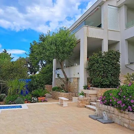 Apartmán Oasis *